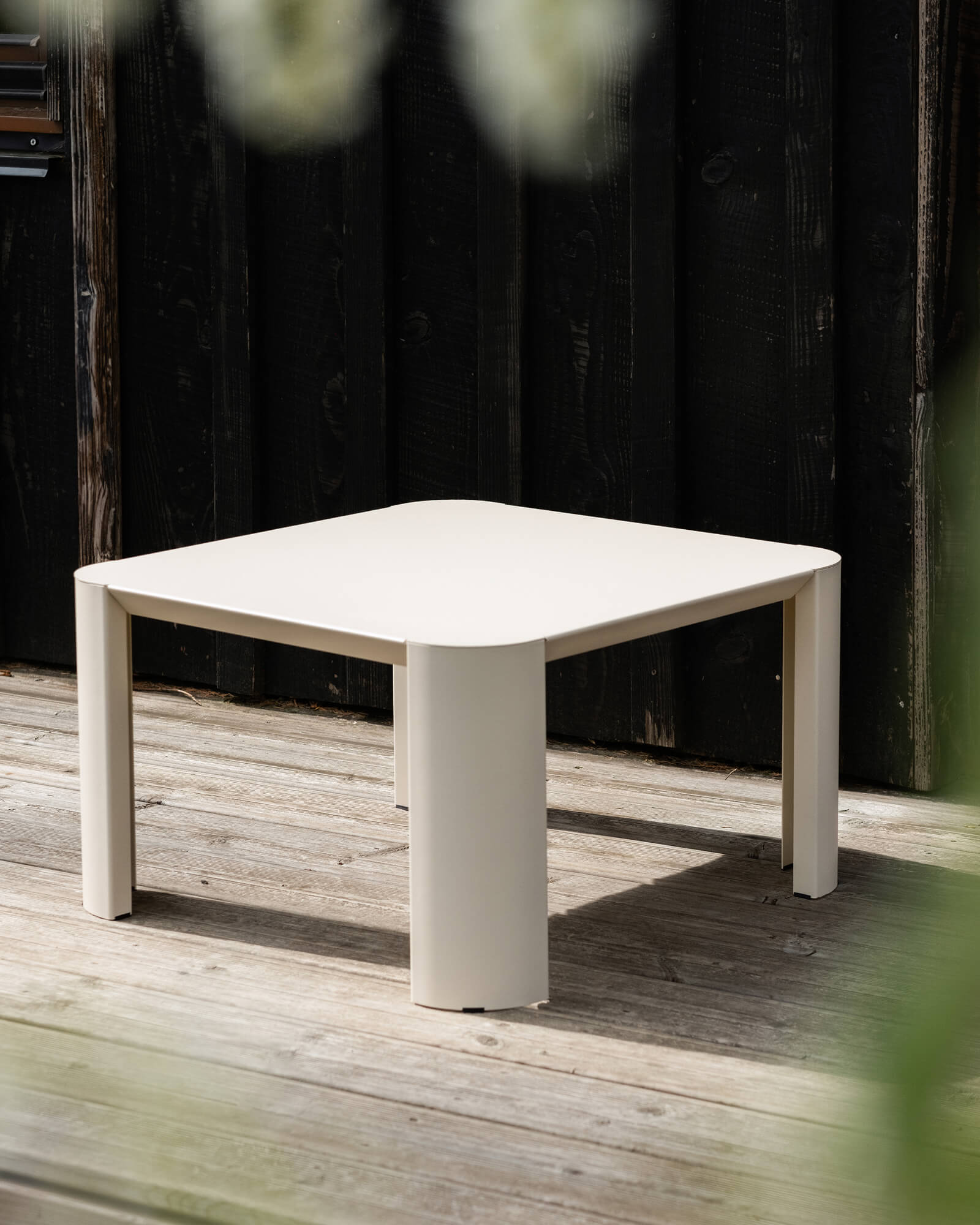 Fli Outdoor Coffee Table