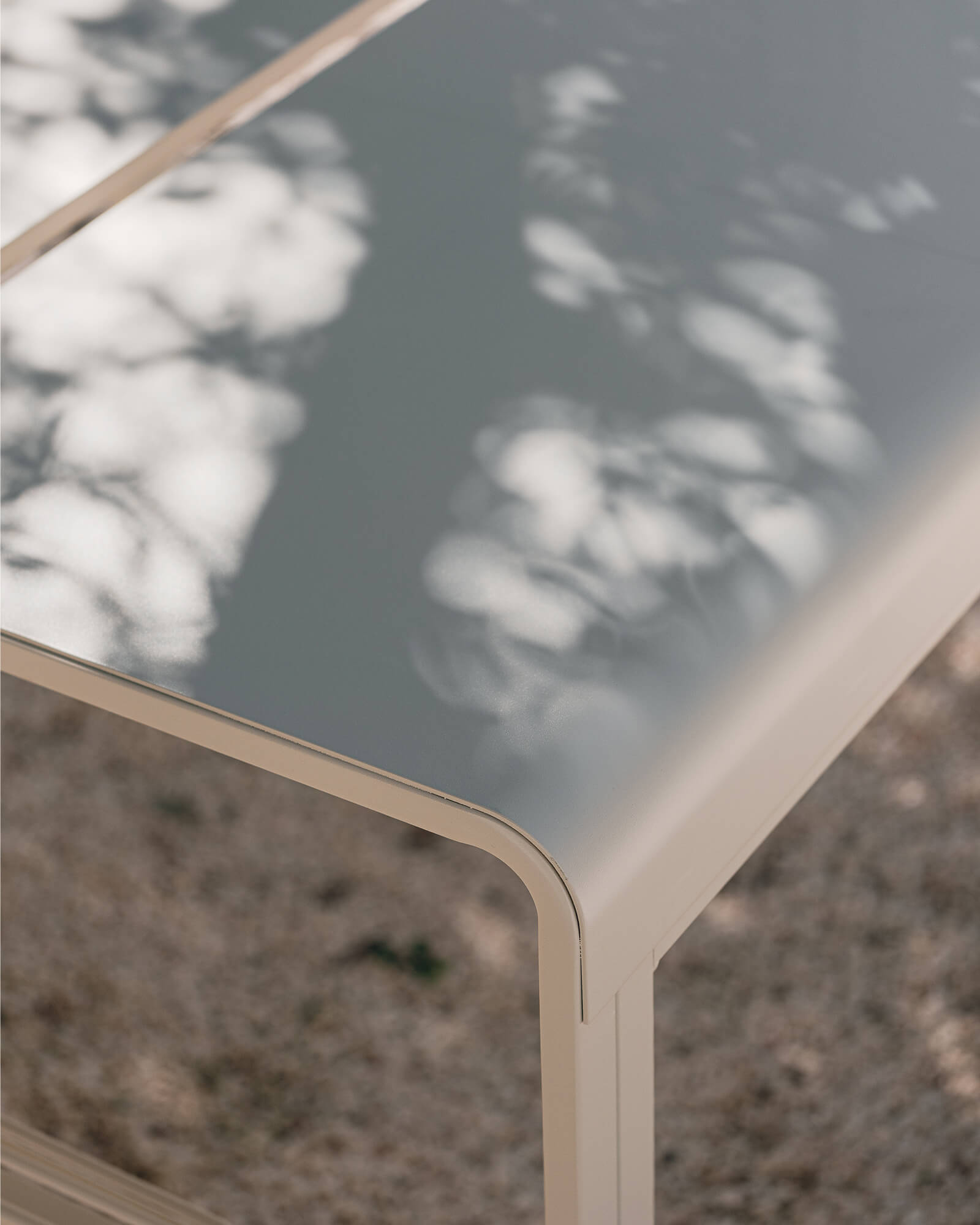 Oto Table 80 x 80 cm