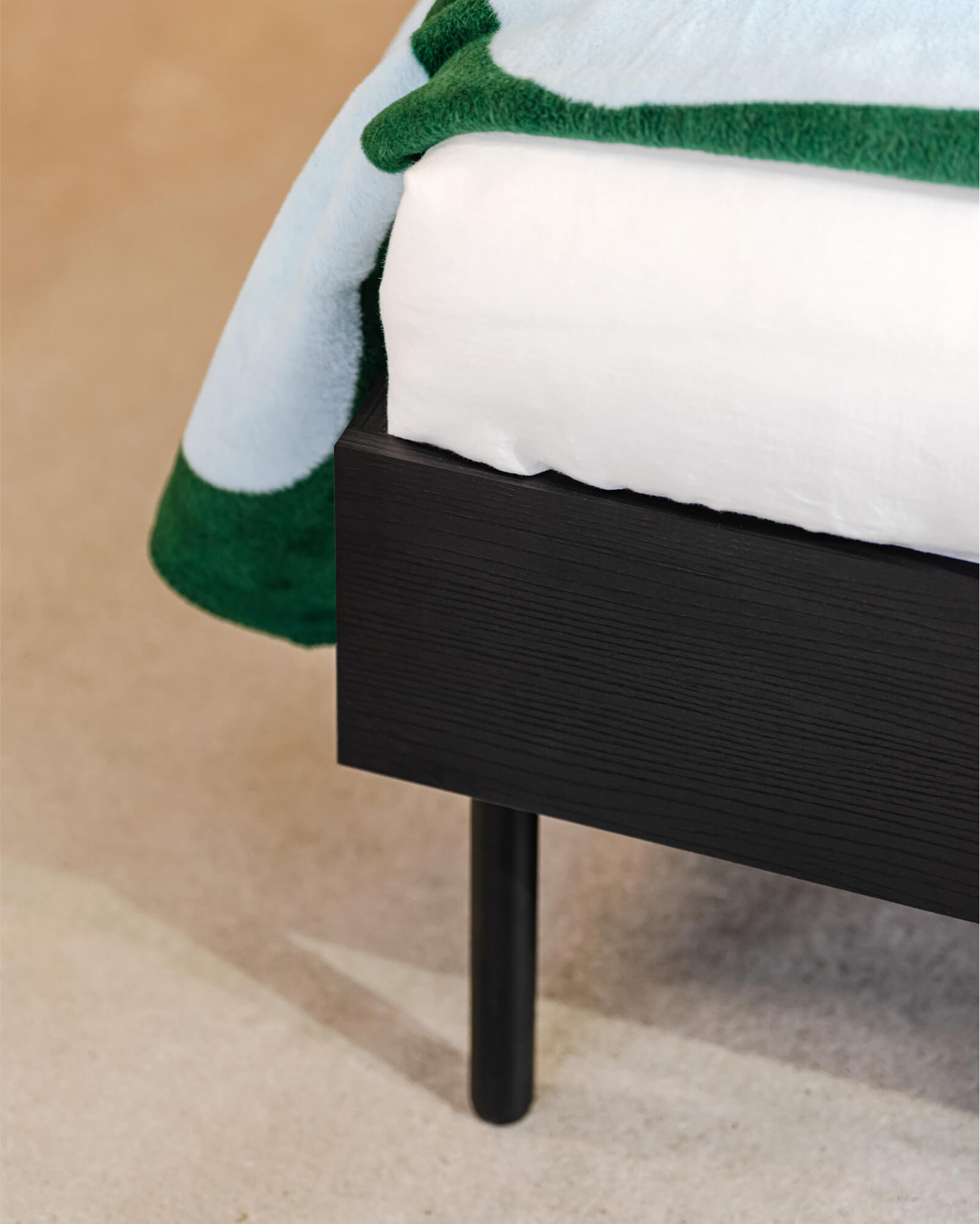 Streiko Bed & Tu Bundle