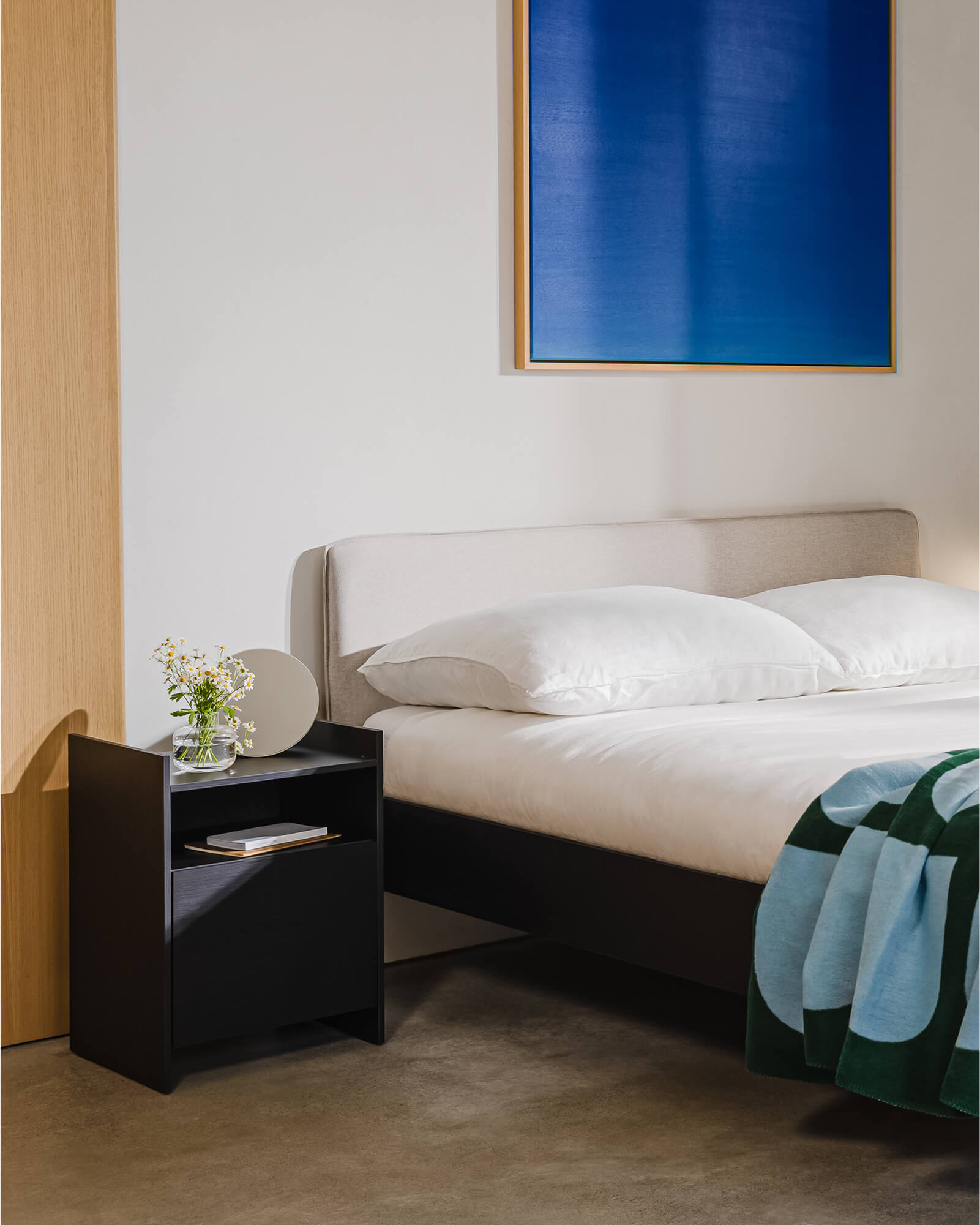 Bundle lit Streiko et table de chevet Tu