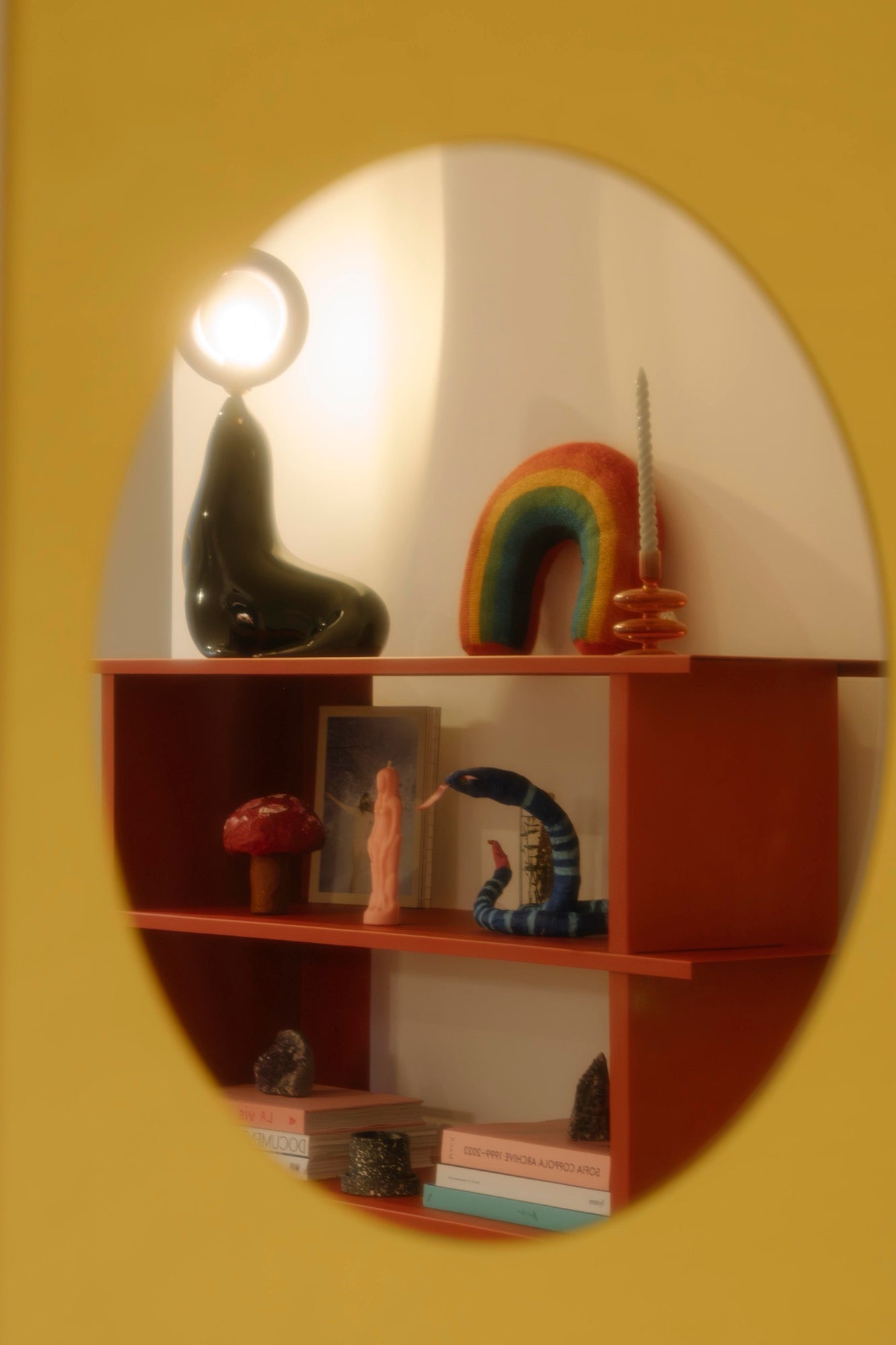 Qu'il s'agisse de dîners intimes ou de festins somptueux, l'inspiration pour une salle à manger moderne n'est qu'à quelques clics. Découvrez les tables rondes et rectangulaires, bancs, chaises, chariots de bar et tabourets de bar pour les espaces japandi ou minimalistes. Convient aux maisons petites ou spacieuses.