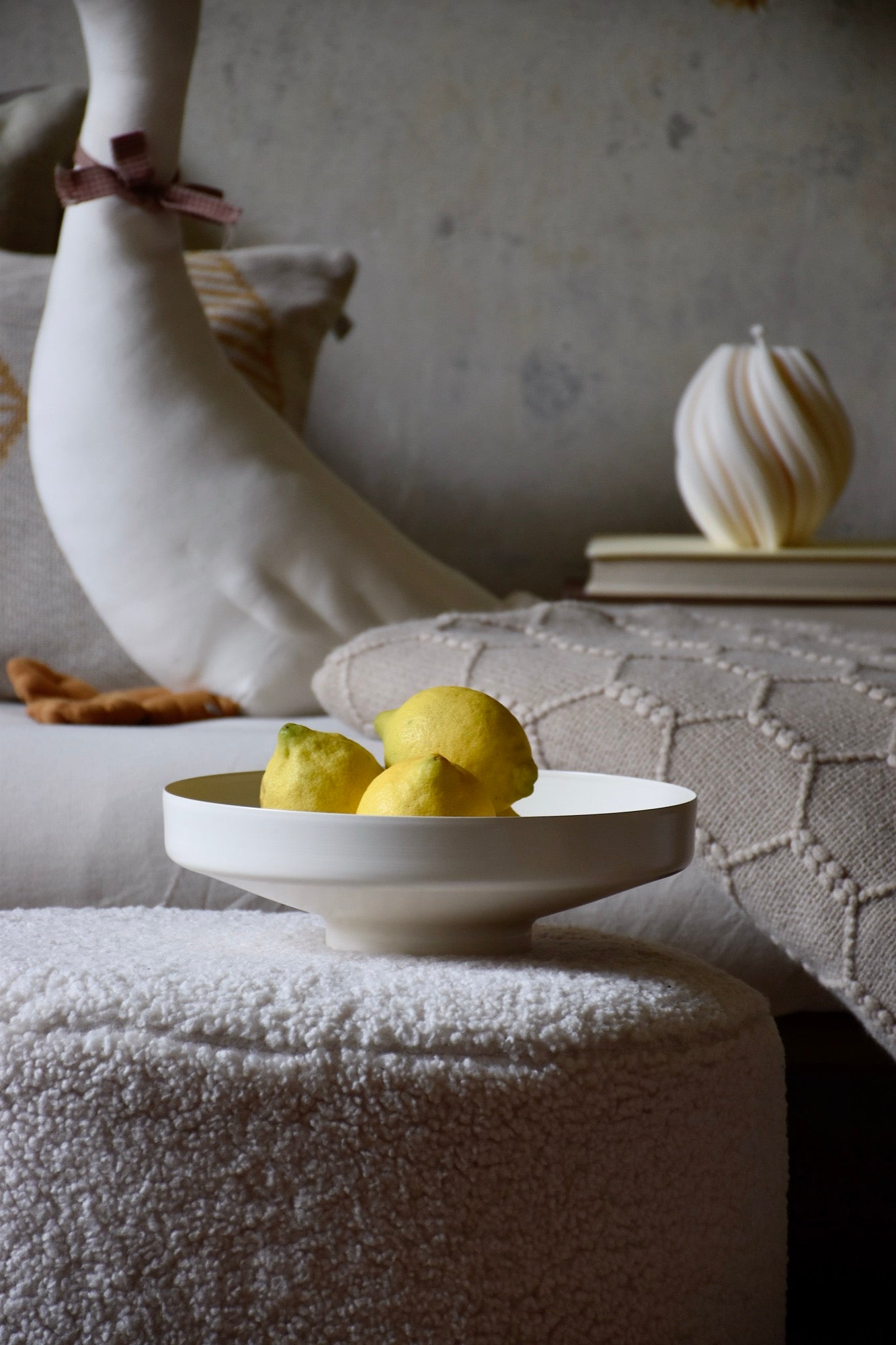 Qu'il s'agisse de dîners intimes ou de festins somptueux, l'inspiration pour une salle à manger moderne n'est qu'à quelques clics. Découvrez les tables rondes et rectangulaires, bancs, chaises, chariots de bar et tabourets de bar pour les espaces japandi ou minimalistes. Convient aux maisons petites ou spacieuses.