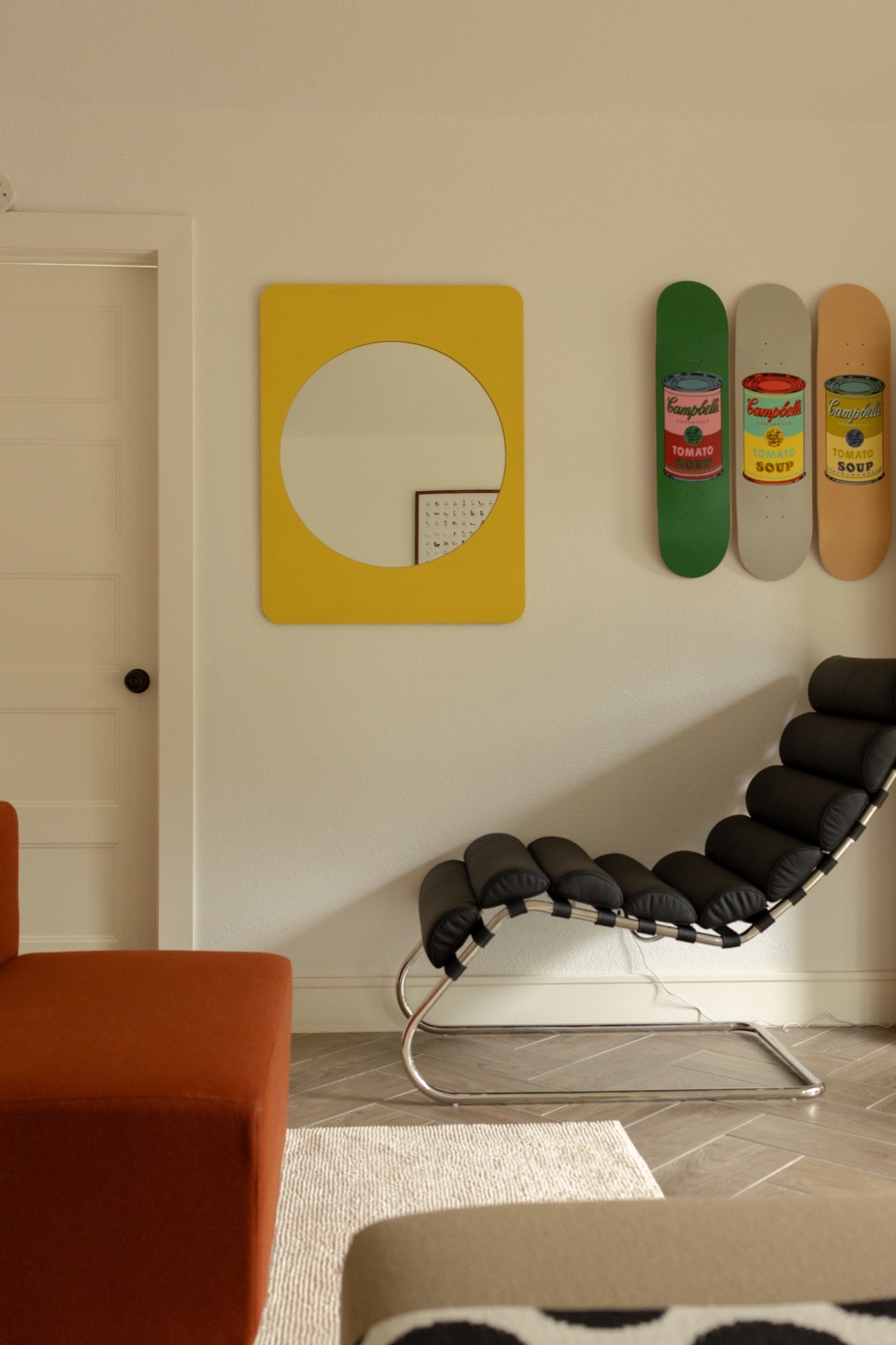 Machen Sie es sich bequem und entdecken Sie Wohnideen für kleine, gemütliche und ästhetische Räume. Entdecken Sie moderne Designs wie Couchtische, poufs, Hocker, Beistelltische, sofas, Sessel, Ottomane, TV-Ständer, sideboards und mehr. Bunt, japandi oder minimalistisch.
