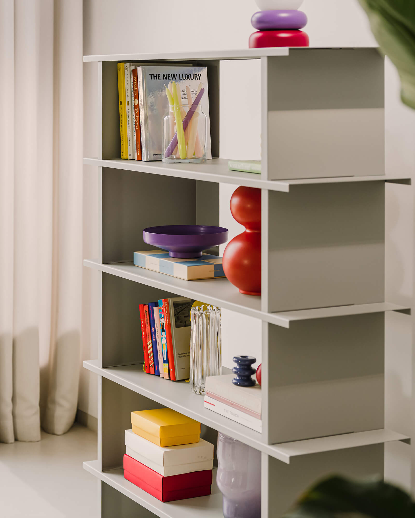 Hes Bookcase - 5-tier large red steel living room shelving - noo.ma