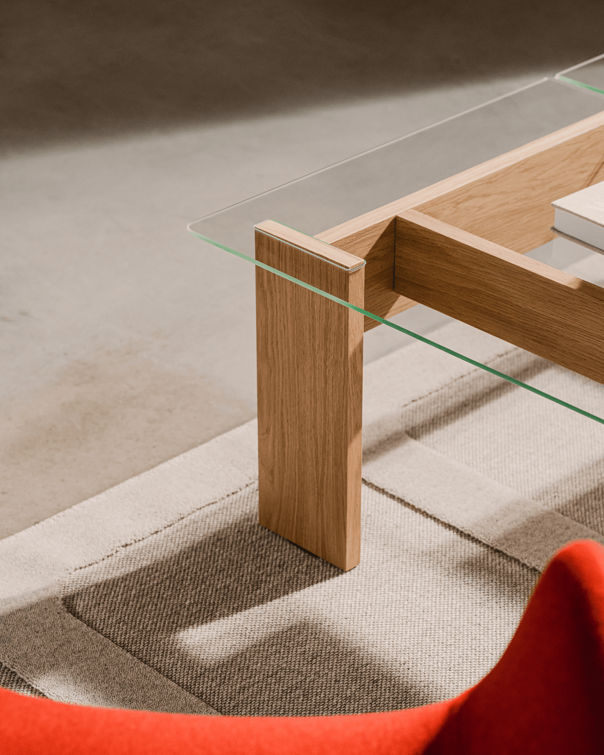 Naiko Coffee Table - Oak - large coffee table, glass top - noo.ma