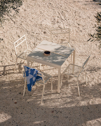Chaise Oto