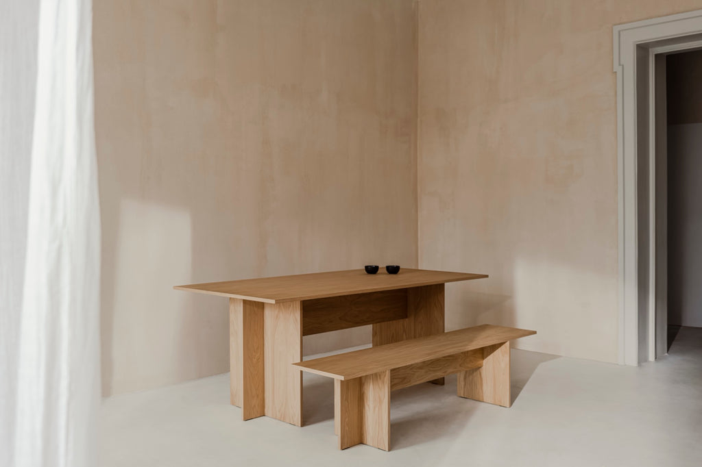 Hett Dining Table - large oak dining table for 4-6 people