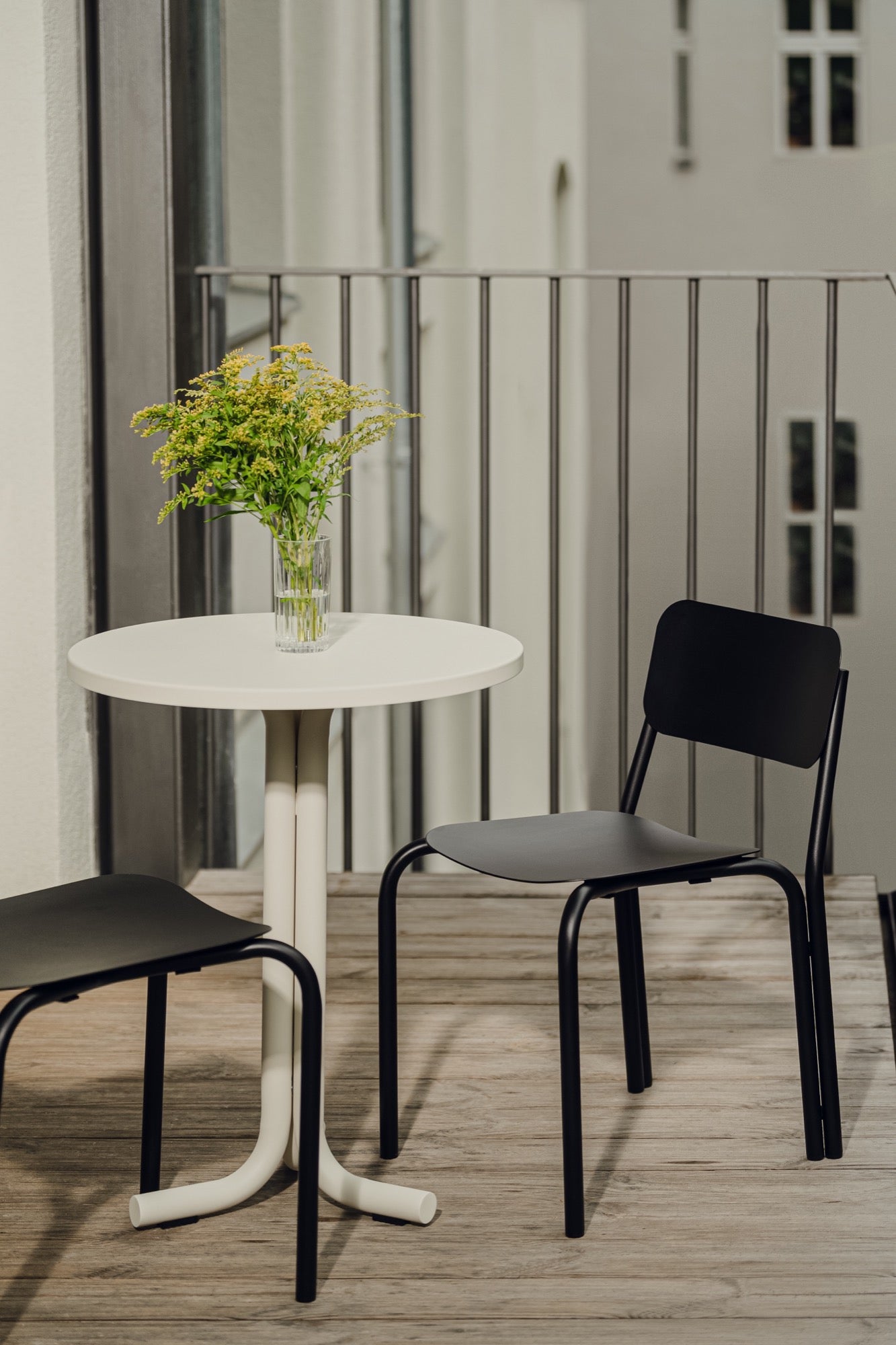 Table café Nokk & 2 chaises Kei